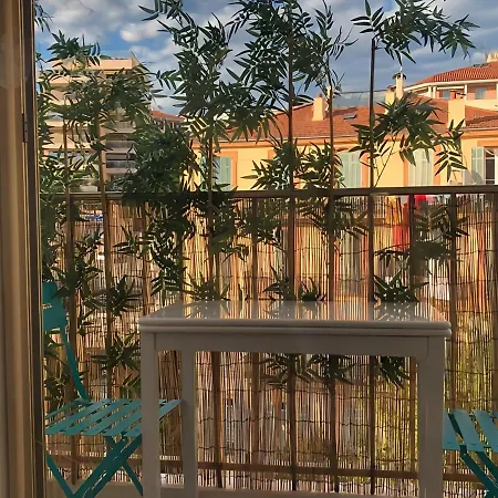 Studio Flat Next To The And Historic Center דירה